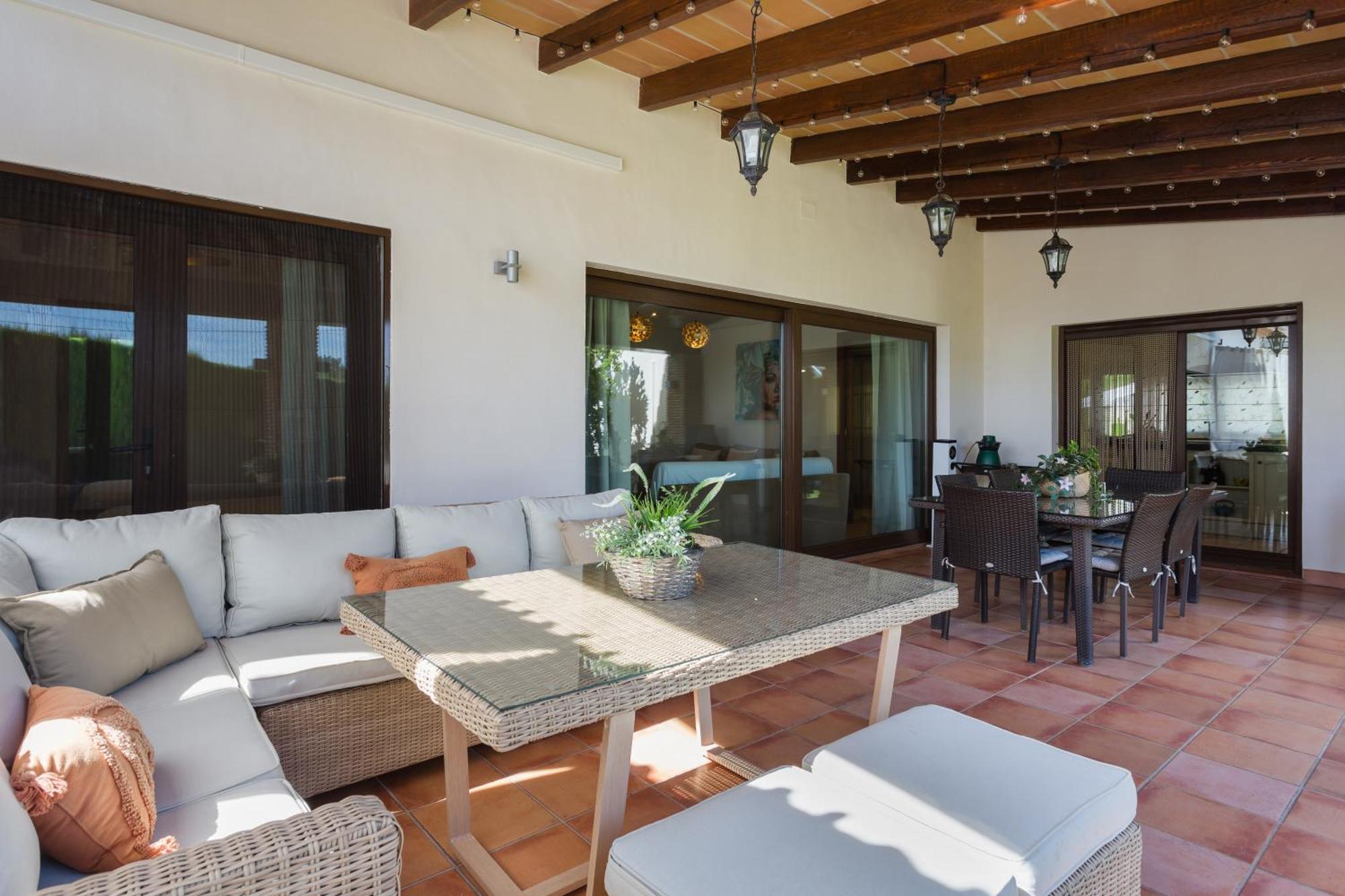 Apartment Luny *